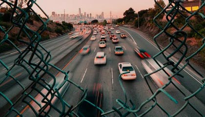 爱游戏体育-中国男子篮球联赛赛场上演惊天逆转，中国男子篮球比赛