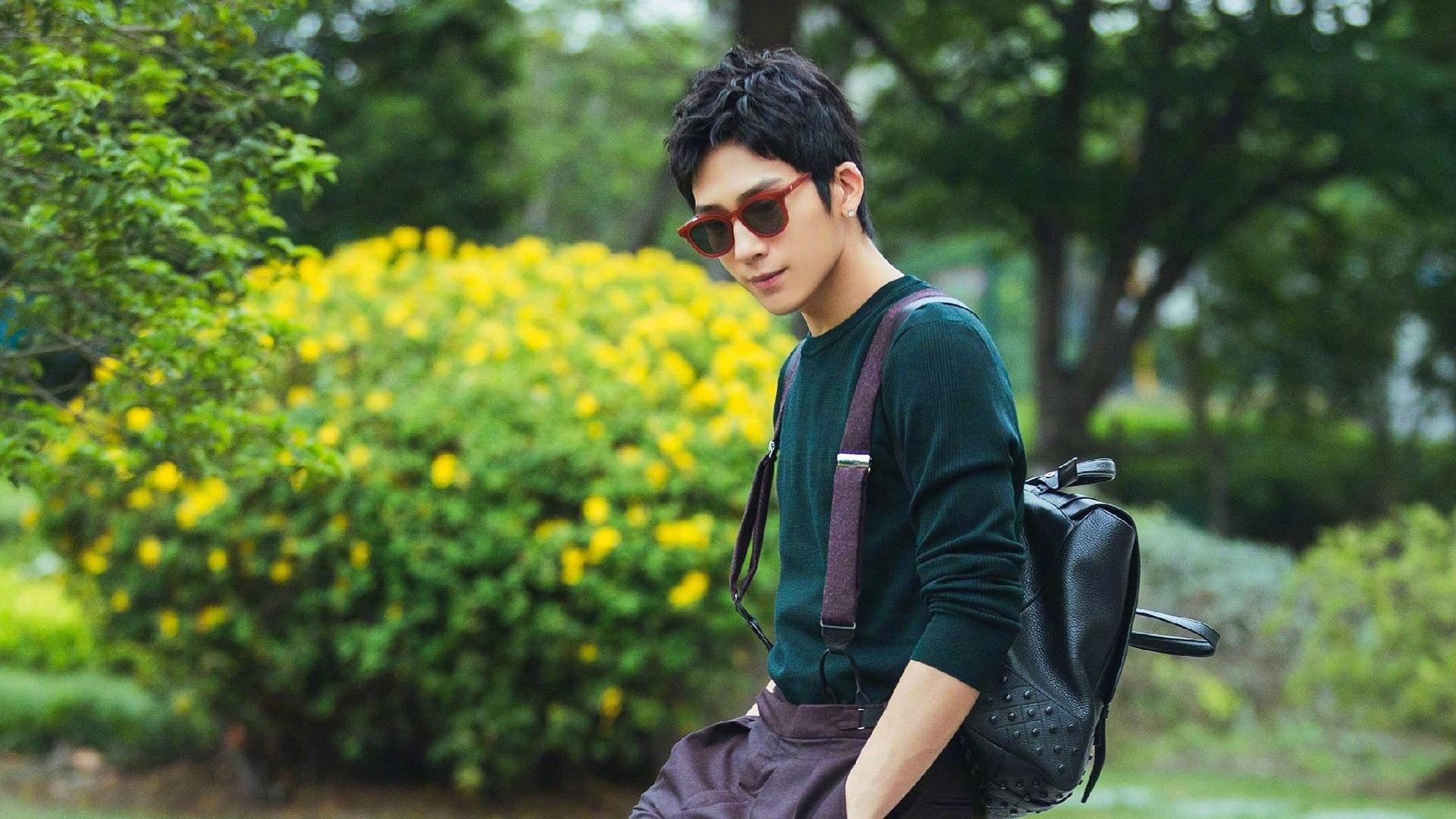 爱游戏下载-_运动现代舞：舞动青春的节奏_，2020年舞动青春现代舞蹈视频