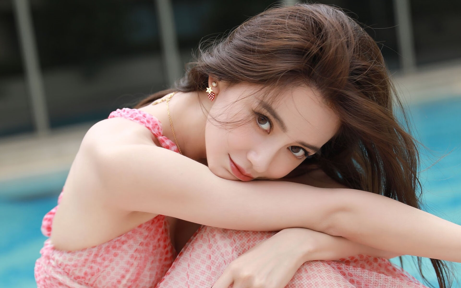 爱游戏体育平台-香肠派对“疯狂大乱斗”，好友组队共同作战，王者荣耀香肠派对疯狂