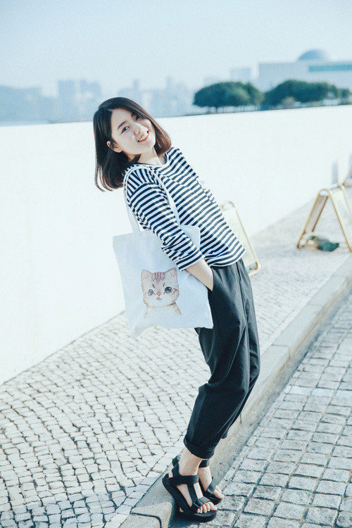 爱游戏体育app-喷火队射手手感火热，连续命中三分球，喷射火焰技能