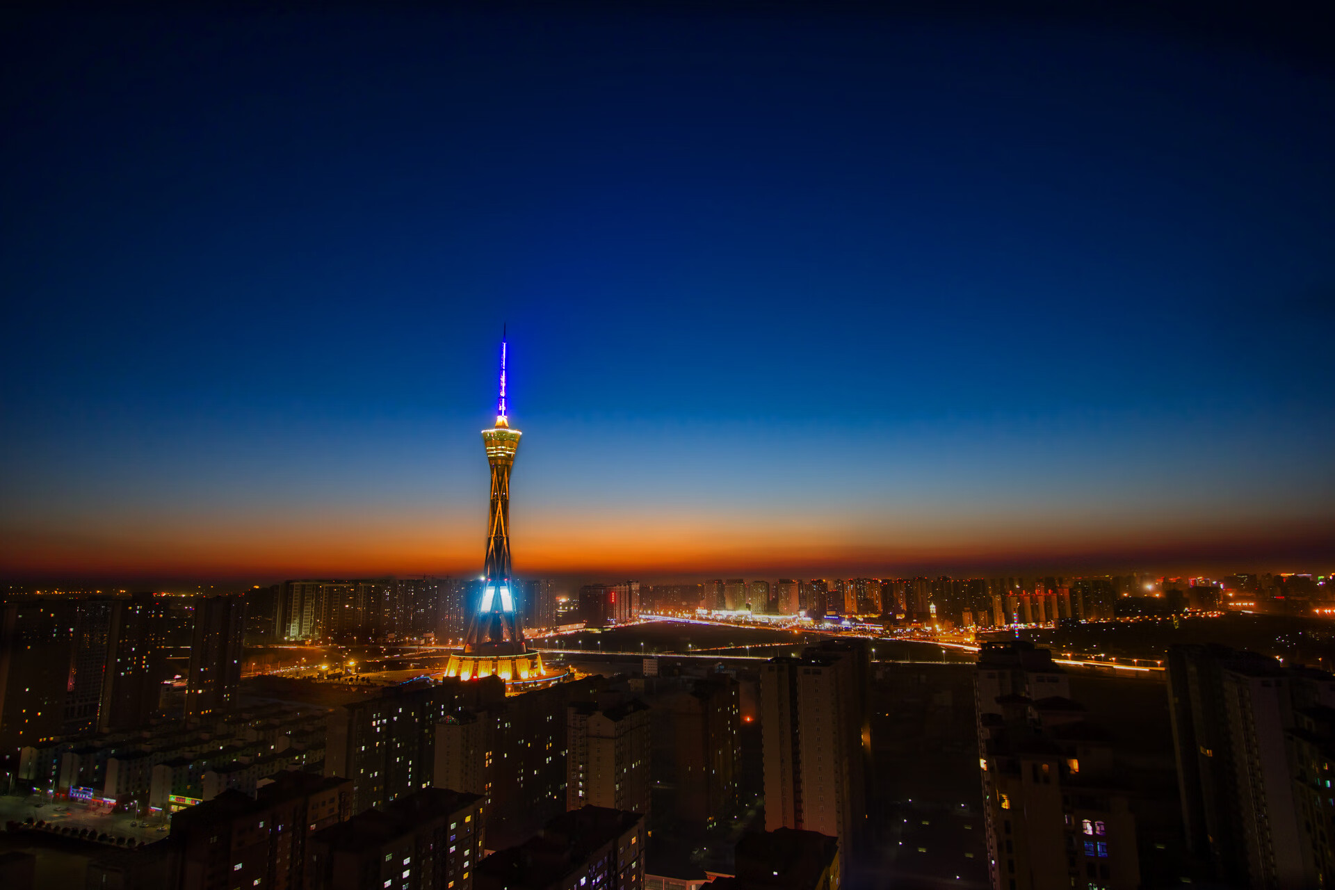 霍芬海姆球队士气低迷，球员状态低迷需调整，霍芬海姆球衣是哪个运动品牌