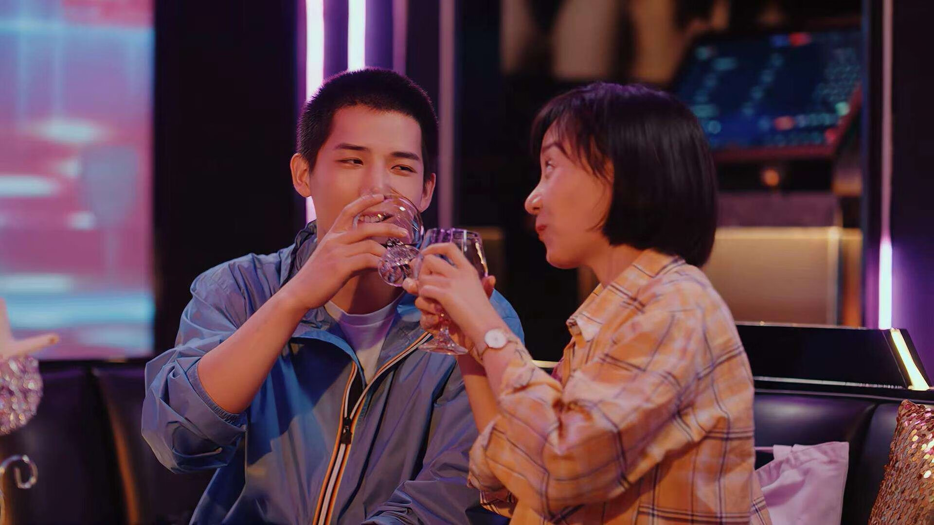 全国校园篮球挑战赛总决赛激烈对抗,全国篮校杯