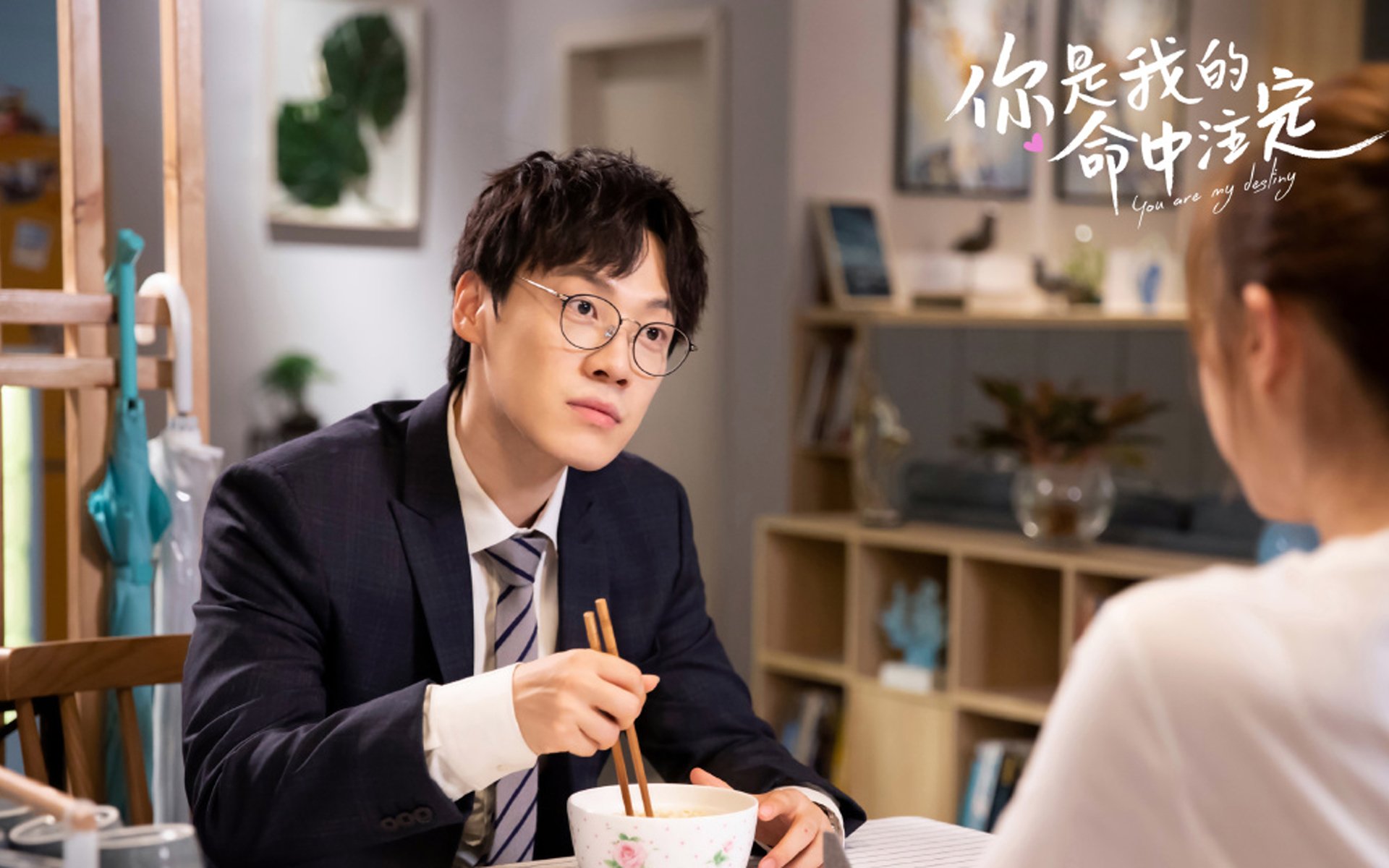 戴维·帕特森通过高效传球与全场调度，带领袋鼠队突破困境，皮特戴维森多大