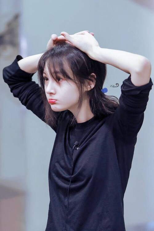 爱游戏app下载-英国男子4×200米自由泳接力展现未来潜力，男子4×200米自由泳世界纪录