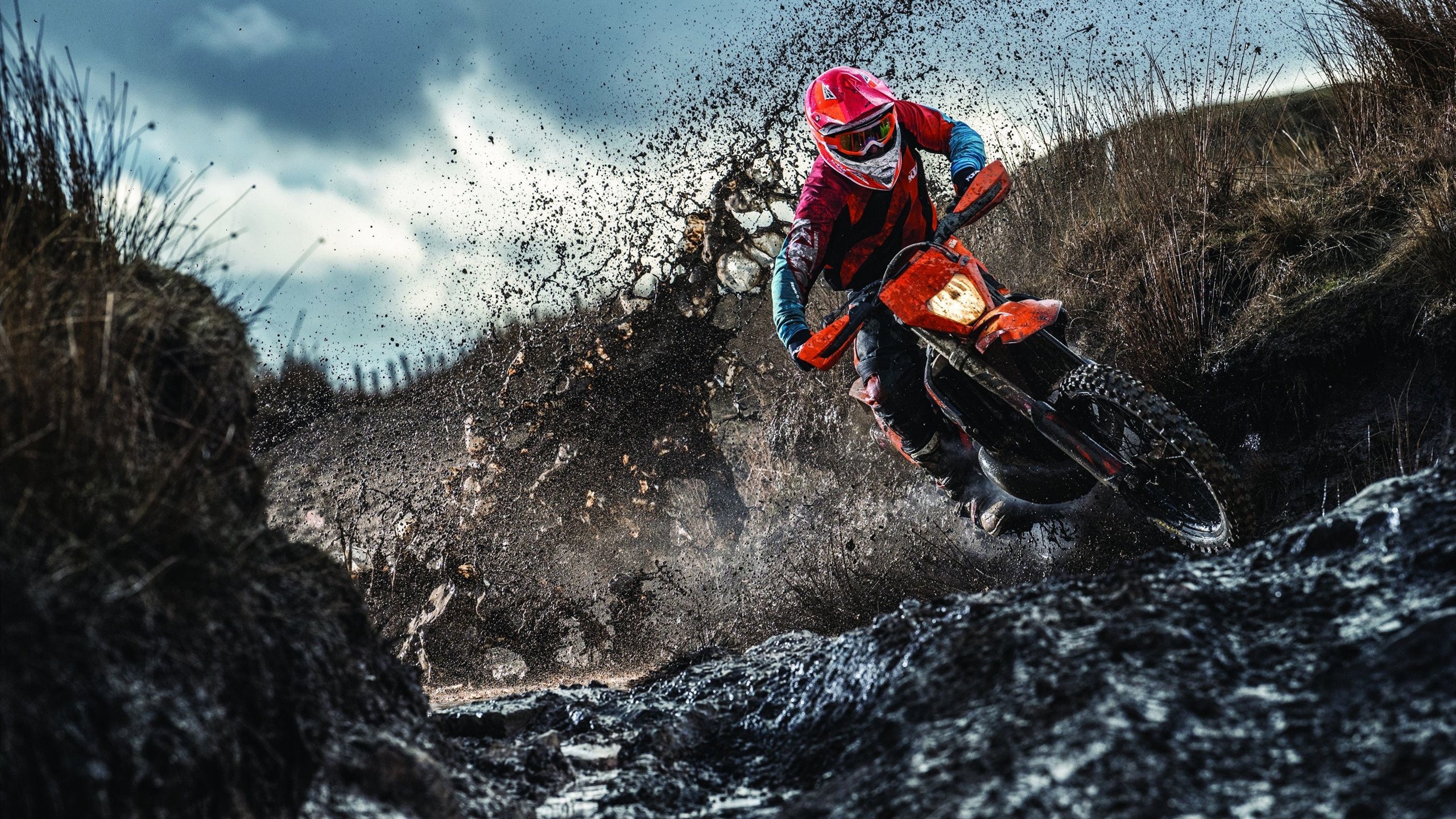 爱游戏官网首页-《电竞产业链的价值重塑：从内容到周边的变革》，电竞产业是什么意思